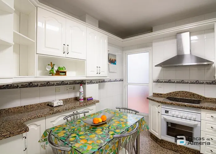 Pedro Jover 9 R&r * אלמריה