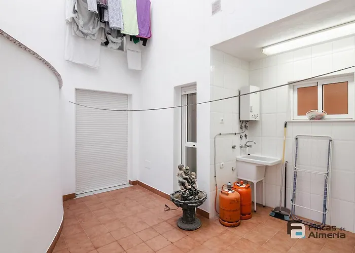 Pedro Jover 9 R&r אלמריה