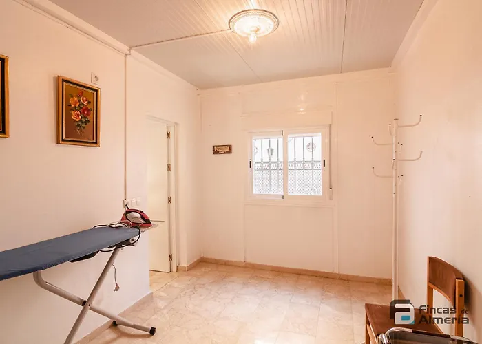 Pedro Jover 9 R&r אלמריה