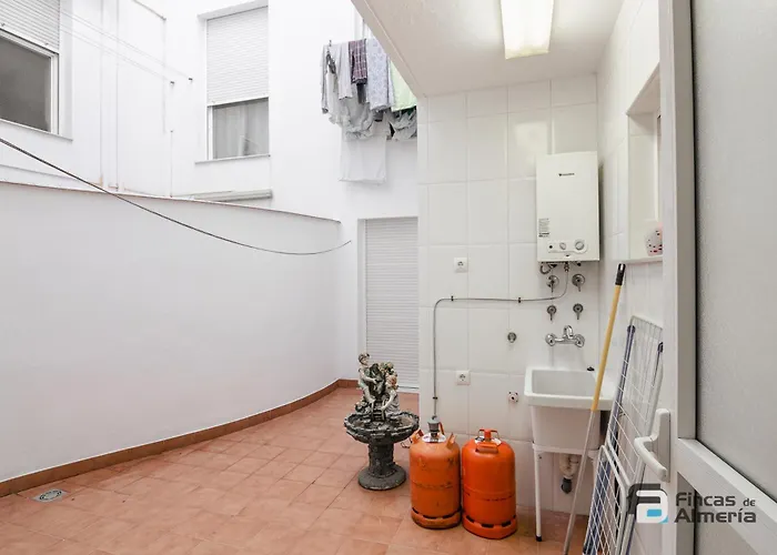 Pedro Jover 9 R&r אלמריה